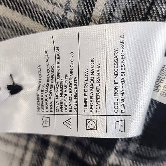 Field & Stream black cream flannel 2 pocket button up shirt Size XL - Picture 7 of 7